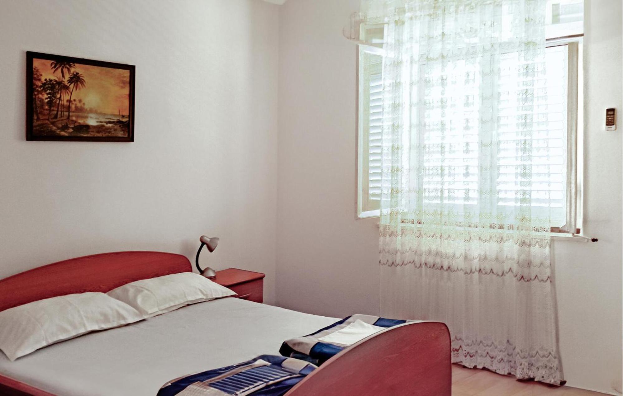 Amazing Apartment In Lumbarda With Kitchen Экстерьер фото