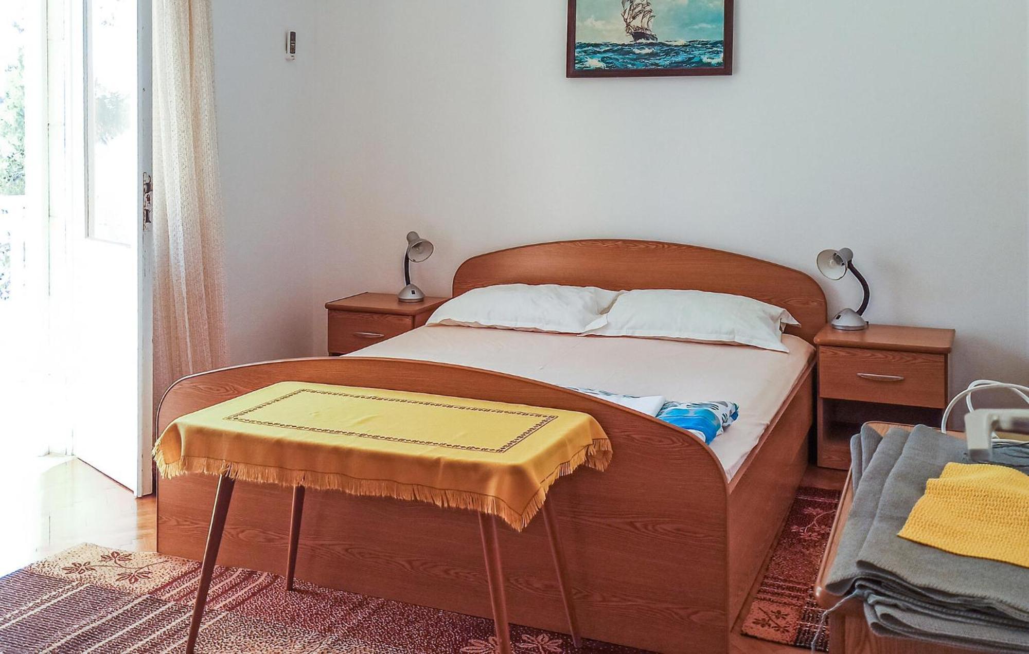 Amazing Apartment In Lumbarda With Kitchen Экстерьер фото